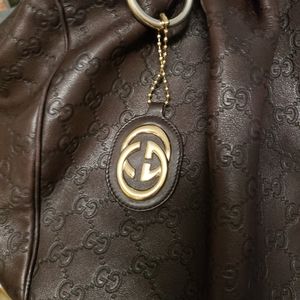 Gucci Sukey large leather handbag